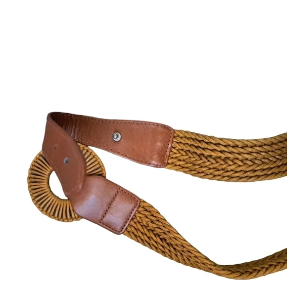 Braided rope circle round buckle ladies belt coastal BOHO brown weave S-M - Picture 4 of 4